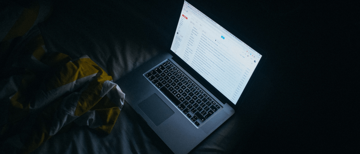 Macbook laptop emails